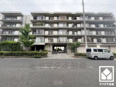 洗練されたデザインと堅牢な造り。美しさと安心を兼ね備えた、心地よい住まい。