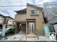 デザイナーズライクなおしゃれな外観。美しさと安心を兼ね備えた、心地よい住まい。