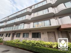 「ローソン尼崎元浜町店」まで徒歩7分、「ライフ武庫川店」まで徒歩8分、「ディスカウントドラッグコスモス大庄西町店」まで徒歩8分など、他にもお買い物施設が徒歩圏内に複数あり便利な住環境です。