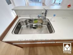 清潔感あふれるシンクで、毎日を気持ちよくスタート。