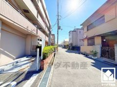 閑静な住宅地にあり、静かな環境で落ち着いた生活をお送りいただけます。