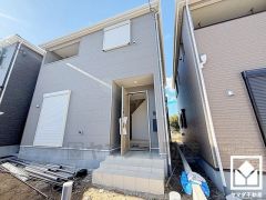 JR東西線「加島」駅まで徒歩約24分の立地。3沿線利用可能で、毎日の通勤・通学だけでなく、休日のお出かけまで利便性に優れています。