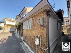 開放感のある東西両面道路。風通し良好です。