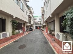 開放感のある南西・北西角地で、陽当たり・風通し良好です。