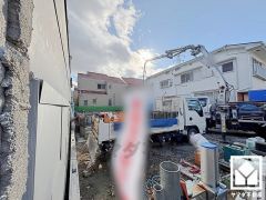 ZEH水準の高い省エネ性能を備えており、光熱費などのランニングコストを抑えられます。夏は涼しく、冬は暖かい、季節に関わらず快適に過ごせる住宅です。