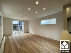 自然光を取り込む、開放感あふれる暮らし。隅々まで光が降り注ぎ、明るく心地の良い空間。