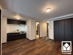 心地よい空間が広がるリビングで、家族みんなが快適に過ごせる時間を提供。