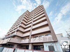 ブランコやすべり台などの遊具や砂場、ゆったりとした広場が整備された「北竹谷公園」まで徒歩3分など、徒歩圏内に複数の公園があり、子育て世帯の方にもお勧めです。