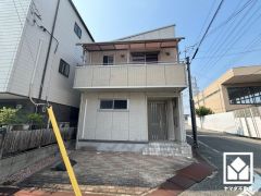 毎日の家事の負担を軽減でき、省エネにもなる食器洗乾燥機付き。