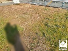 阪急電鉄今津線「門戸厄神」駅まで徒歩約9分、阪急電鉄神戸線「西宮北口」駅まで徒歩約15分、JR東海道本線「西宮」駅まで徒歩約9分の立地。