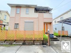 すべり台やブランコなどの遊具が設置された「西等ヶ谷公園」や、ゆったりとした広場のある「名塩平成台中央公園」など、徒歩圏内に複数の公園があり、子育て世帯の方にもお勧めです。