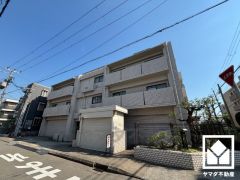 「セブンイレブン西宮小曽根町2丁目店」まで徒歩6分、「KOHYO甲子園」まで徒歩10分、「ウエルシア西宮上甲子園店」まで徒歩10分など、お買い物施設が徒歩圏内に複数あり便利な住環境です。