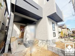 室内洗濯機置場がございますので、天候に左右されず洗濯していただけます。