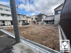 開放感のある北西角地で、風通しの良い立地です。