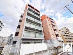 「上坂部小学校」まで徒歩5分。低学年のお子様も安心して通学していただけます。