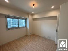 全室に窓がございます。明るい陽光がたっぷり差し込む心地よい生活空間です。