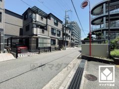 シンプルで飽きのこない設計が、暮らしに余白をもたらします。