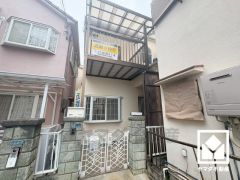 落ち着いた色合いと品のあるデザイン。帰るたびに安心感を感じられる佇まい。