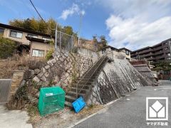 緑に囲まれた閑静な住宅地なので、穏やかな環境で四季折々の自然を感じながらお過ごしいただけます。