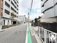 専用庭には水栓がございます。お花の水やりなどは勿論、汚れやすい作業も室内を汚さず行えるので、生活空間を清潔に保つことができます。