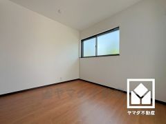 シンプルで使いやすい洋室、充実した暮らしが広がる住まい