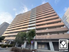 宅配ボックスも完備しています。留守でも安心、荷物の受け取りをスムーズに。