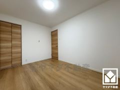 全居室6帖以上のゆとりある居住空間?で、広々お使いいただけます。