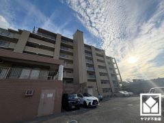 「立花小学校」まで徒歩5分。低学年のお子様も安心して通学していただけます。