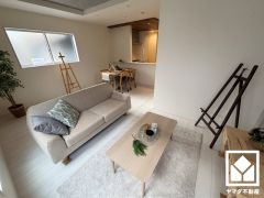 自然光を取り込む、開放感あふれる暮らし。隅々まで光が降り注ぎ、明るく心地の良い空間。