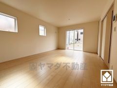 自然光を取り込む、開放感あふれる暮らし。隅々まで光が降り注ぎ、明るく心地の良い空間。