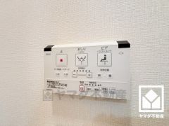 温水洗浄便座付で快適にお使いいただけます。