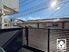 南向きバルコニーで陽当たり、風通し良好。たっぷりの洗濯物も気持ちよく乾きます。