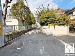 「武庫の里小学校」まで徒歩2分。低学年のお子様も安心して通学していただけます。ご成約でヤマダポイントプレゼント中です。お問合せお待ちしております。