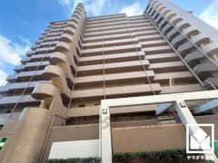 3沿線利用可能で、毎日の通勤・通学だけでなく、休日のお出かけまで利便性に優れています。