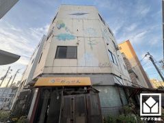 駐車スペース確保。重い荷物や雨の日の移動もスムーズで、快適なカーライフを実現。車種に制限がございます。