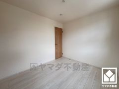 全居室フローリングでお掃除ラクラク。全居室にクローゼットもございますので、お部屋の広さを最大限に活用できます。