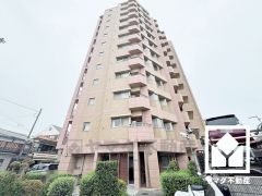 洗練されたデザインと堅牢な造り。美しさと安心を兼ね備えた、街並みに馴染みながらもひときわ目を引く存在感。