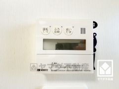 ボタン1つで自動でお湯張りができるオートバス機能付き。