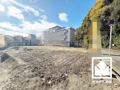 家族との時間も、自分だけの時間も心地よく過ごせる。シンプルで飽きのこない設計が、暮らしに余白をもたらします。この住宅は、日々の暮らしをそっと支えてくれます。