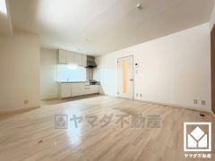 心地よい空間が広がるリビングで、家族みんなが快適に過ごせる時間を提供。