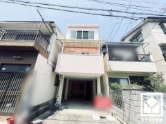 白を基調とした清潔感のある外観。帰るたびに安心感を感じられる佇まい。