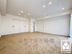 心地よい空間が広がるリビングで、家族みんなが快適に過ごせる時間を提供。