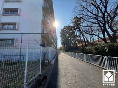 3沿線利用可能で、毎日の通勤・通学だけでなく、休日のお出かけまで利便性に優れています。