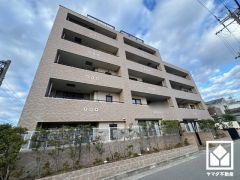 サイクルラックの設置された駐輪場を完備。スッキリ整理されて、自転車同士の接触や転倒の心配がございません。