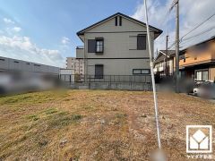 周囲にはすでに建物が建っていますので、実際の採光状況や窓の位置なども事前にご確認いただけます。