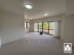 広々20.2帖のLDKが魅力。家族全員がリラックスできる、ゆったりとした快適リビングで温かい団らんの時間を。