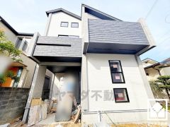 納戸はクローゼット付きの洋室としてもお使いいただけます。独立したお部屋なのでプライベートな時間をゆったり過ごせそうです。