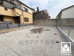 暮らしやすい整形地の2階建住宅です。部屋の形状が整っており家具の配置がしやすいため、デッドスペースが少なくなり、お部屋の広さを最大限に活用できます。