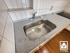 清潔感あふれるシンクで、毎日を気持ちよくスタート。