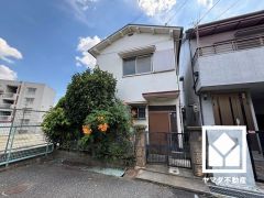 「ファミリーマート西宮上ヶ原」まで徒歩1分。